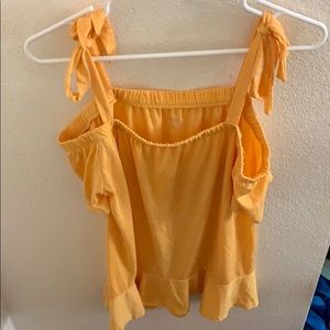 Host Pick🎉 a.n.a. yellow off the shoulder tie top